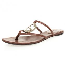 مملوكة مسبقًا Gucci Brown Leather GG Cage Flat Thong Sandals Size 38.5