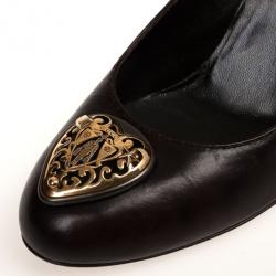 Pre Owned Gucci Dark Brown Leather 'Babouska' Heart Crest Pumps Size 39