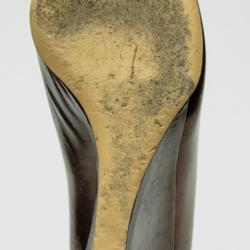 مملوكة مسبقًا Gucci Brown Metallic 'Charlene' Wedges Size 38