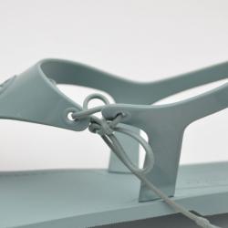 مملوكة مسبقًا Gucci Blue Katina Bio-Plastic Rubber Thong Sandals Size 38