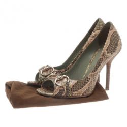 مملوكة مسبقًا Gucci Beige Python Horsebit Pumps Size 37.5