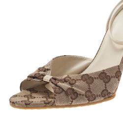 مملوكة مسبقًا صندل غوتشي شريط كاحل كانفاس GG بيج مقاس 41