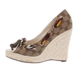 Pre Owned حذاء غوتشي إسبادريه كعب روكي بوشاح فيونكة حرير من الأمام مقاس 37.5