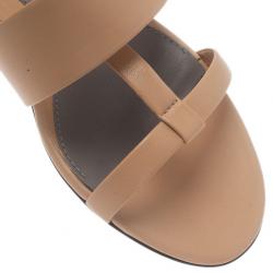 مملوكة مسبقًا Gucci Beige Leather Belle Flat Gladiator Sandals Size 38