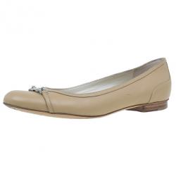 مملوكة مسبقًا Gucci Beige Leather Ballet Flats Size 38.5