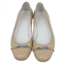 مملوكة مسبقًا Gucci Beige Leather Ballet Flats Size 38.5