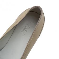 مملوكة مسبقًا Gucci Beige Leather Ballet Flats Size 38.5