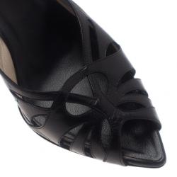 Pre Owned صندل غوتشي جلد أسود مقدمة مدببة سلايدز مقاس 38