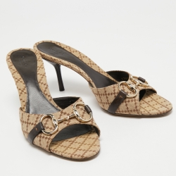 مملوكة مسبقًا Gucci Beige Canvas Hollywood Slide Sandals Size 40.5