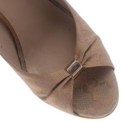 مملوكة مسبقًا حذاء غوتشي غوتشيسما ويدج مطاط قبرصي كانفاس مقاس 36.5 