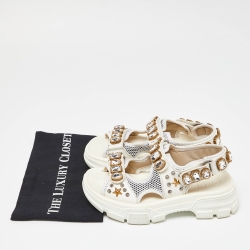 مملوكة مسبقًا Gucci Off White Leather Crystal Embellished Aguru Sandals Size 38