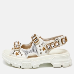 مملوكة مسبقًا Gucci Off White Leather Crystal Embellished Aguru Sandals Size 38