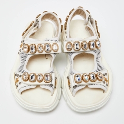 مملوكة مسبقًا Gucci Off White Leather Crystal Embellished Aguru Sandals Size 38