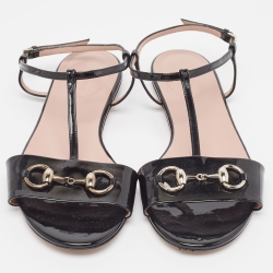 Pre Owned Gucci Black Patent Leather Horsebit T-Strap Flat Sandals Size 38