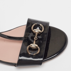Pre Owned Gucci Black Patent Leather Horsebit T-Strap Flat Sandals Size 38