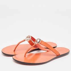 مملوكة مسبقًا Gucci Orange Leather Interlocking G logo Thong Sandals Size 39.5