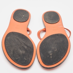 مملوكة مسبقًا Gucci Orange Leather Interlocking G logo Thong Sandals Size 39.5