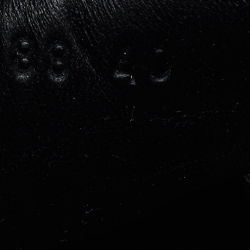 مملوكة مسبقًا Gucci Black Mesh and Suede Run Crystal Embellished Sneakers Size 40