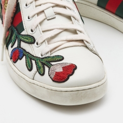 Pre Owned حذاء رياضي غوتشي "ايس" مطرز زهور جلد أبيض مقاس 34