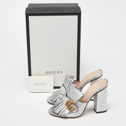 مملوكة مسبقًا Gucci Silver Crinkled Leather GG Marmont Fringed Mules Size 38