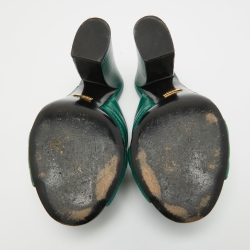 مملوكة مسبقًا Gucci Green Leather Webby Sandals Size 39