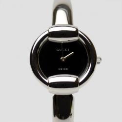 Gucci Black Bangle 1400L Womens Wristwatch 25.5 MM