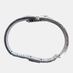 Pre Owned Gucci White Mother Of Pearl Diamond Stainless Steel Twirl Women's Wristwatch 23 mm