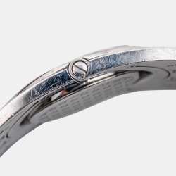 Pre Owned Gucci White Mother Of Pearl Diamond Stainless Steel Twirl Women's Wristwatch 23 mm