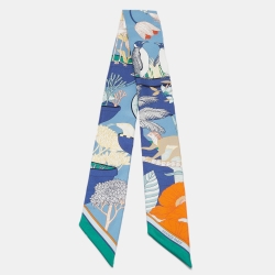 مملوكة مسبقًا Hermès Blue Precious Paradise Silk Twilly 