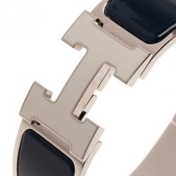 Pre Owned Hermes Clic Clac H Wide Blue Enameled White H Palladium Plated Bracelet PM