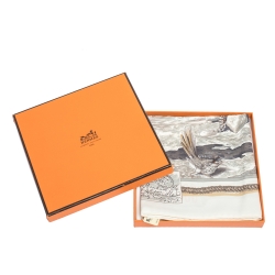 Pre Owned Hermes Blanc Vintage The Pony Express Print Silk Scarf