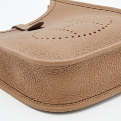 Pre Owned Hermes Beige De Weimar Taurillon Maurice Leather Evelyne TPM Bag