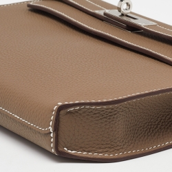 مملوكة مسبقًا Hermès Etoupe Togo Leather Kelly Depeches 25 Pouch