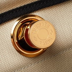 مملوكة مسبقًا Hermès Beige/Black Canvas and Vache Hunter Leather Herbag Zip 31 Bag