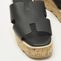 مملوكة مسبقًا صندل منصة فلين جلد أسود هيرميس إيز مقاس 39