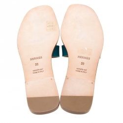 Pre Owned Hermes Teal Green Patent Leather Oran Flat Sandals Size 38