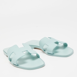 مملوكة مسبقًا Hermes Light Blue Leather Oran Flat Slides Size 38