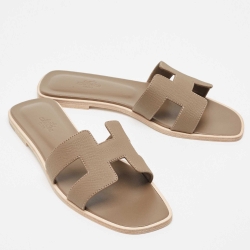 Pre Owned Hermes Brown Leather Oran  Sandals Size 40