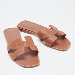 Pre Owned Hermes Brown Leather Oran Sandals Size 36.5