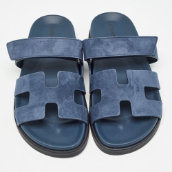 مملوكة مسبقًا Hermes Blue Suede Chypre Velcro Flat Slides Size 38.5   