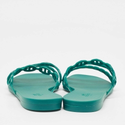 مملوكة مسبقًا صندل سلايد فلات هيرمس تشين دو أنكريه مطاط أخضر مقاس 40