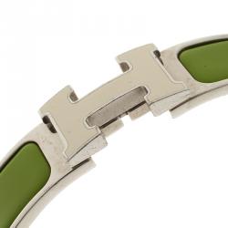 Pre Owned Hermes Clic Clac H Green Enamel & White Lacquered H Palladium Plated Narrow Bracelet GM