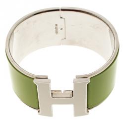 Pre Owned Hermes Clic Clac H White Lacquered Green Enamel Palladium Plated Extra Wide Bracelet GM