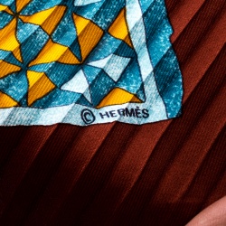 Pre Owned Hermes Multicolor Persona Printed Plisse Silk Diamond Scarf