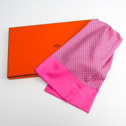 Pre Owned Hermes Pink Flying Bird Printed Ascot Silk Tie Scarf 