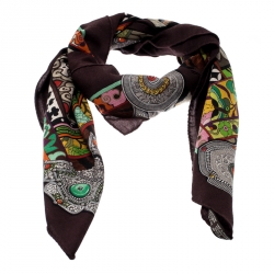 Pre Owned Hermes La Femme Aux Semelles De Vent Printed Cashemere and Silk Shawl 