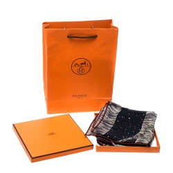 Pre Owned Hermès Blue Cashmere and Silk Awooooo Scarf 100 Square Scarf