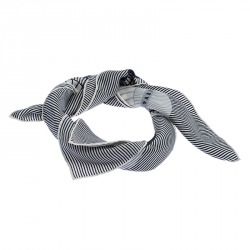 Pre Owned Hermes White & Navy Suite et Poursuite Silk Scarf