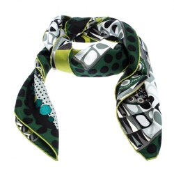 Pre Owned Hermes Green Les Ailes de la Soie Printed Silk Twill Square Scarf