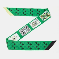 Pre Owned Hermes Green Jeu de Cartes Printed Silk Twilly